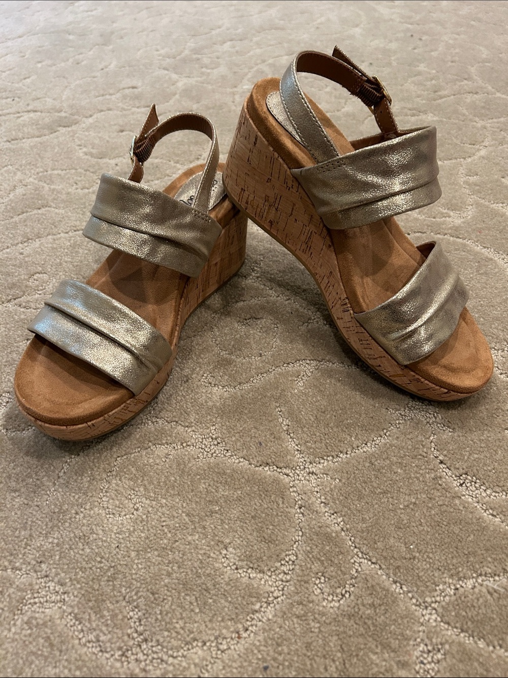 Eurosoft Kahley Metallic Gold Wedge Sandals Womens 7 1/2 Cork Platform